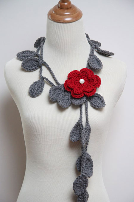 Crocheted Leaf Necklace