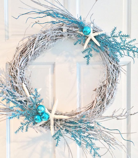 Beachy Winter Wreath