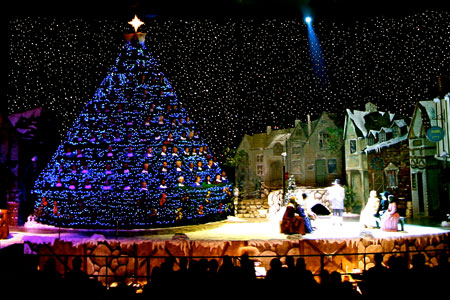 Singing Christmas Tree - Sacramento, CA