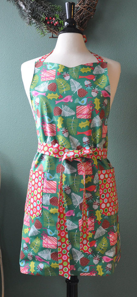 Etsy Item of the Day: Whimsical Christmas Apron • MooKieBmakes