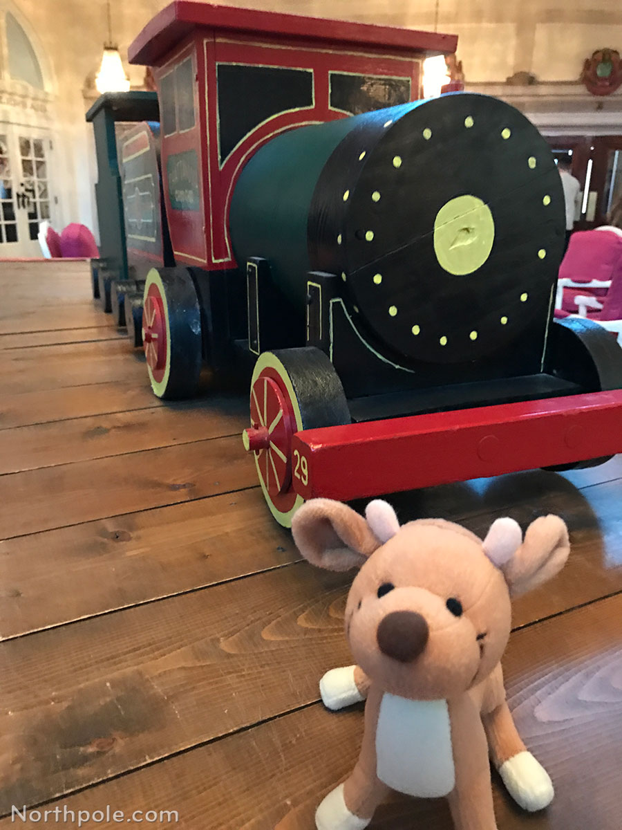 Raymond Around the World: Chattanooga Choo Choo