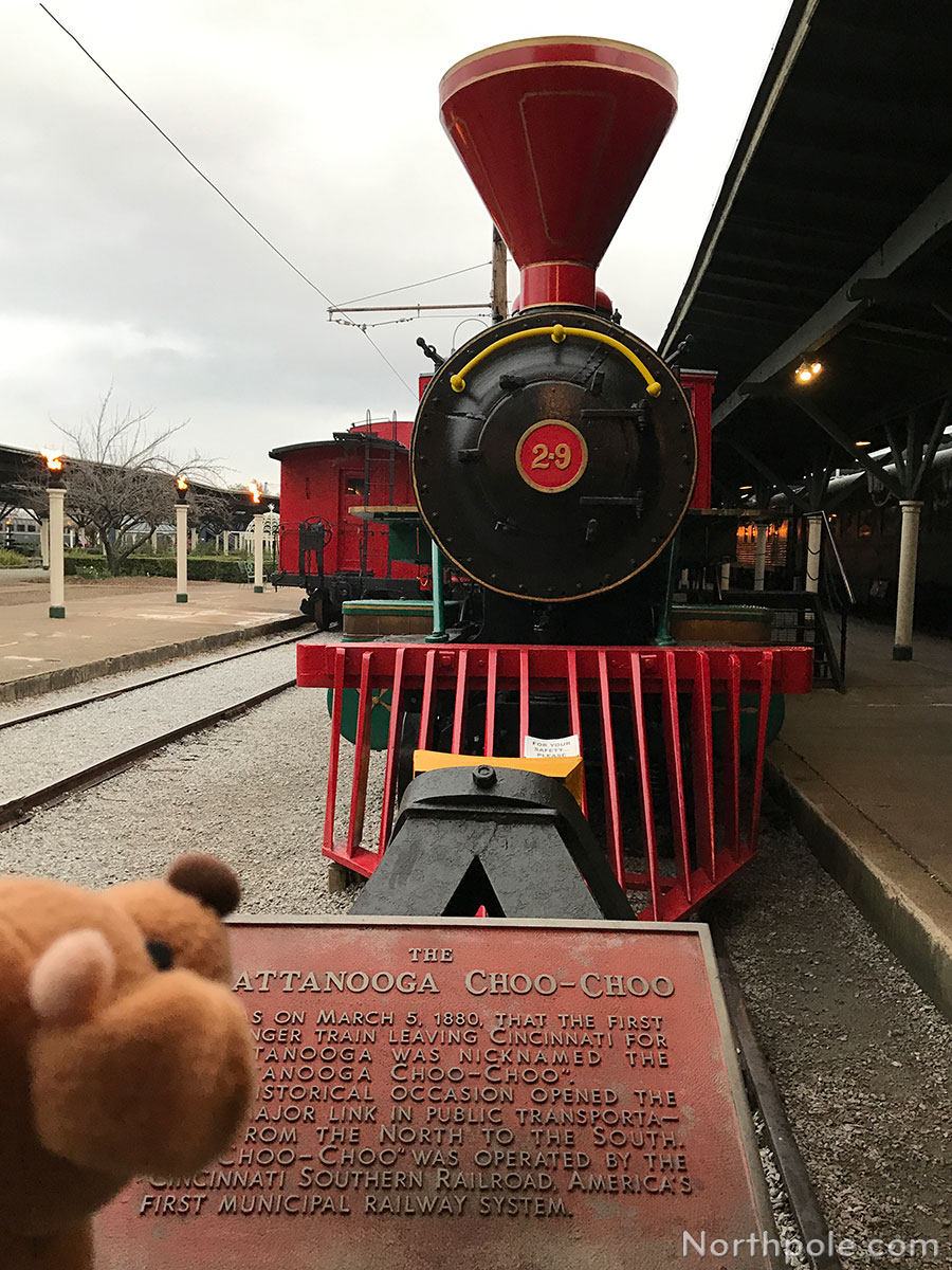 Raymond Around the World: Chattanooga Choo Choo