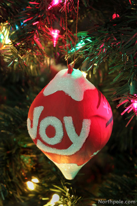 Add extra sparkle to your papier-mâché ornaments with microbeads and glitter.