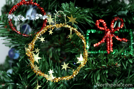 Sparkly Pipe Cleaner Ornaments